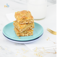 Load image into Gallery viewer, Light Lemon Oatmeal Bars
